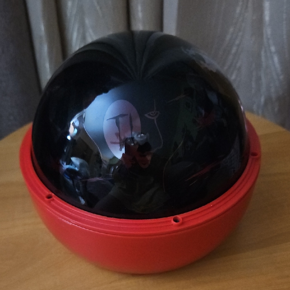 IT the Movie Rotating Light